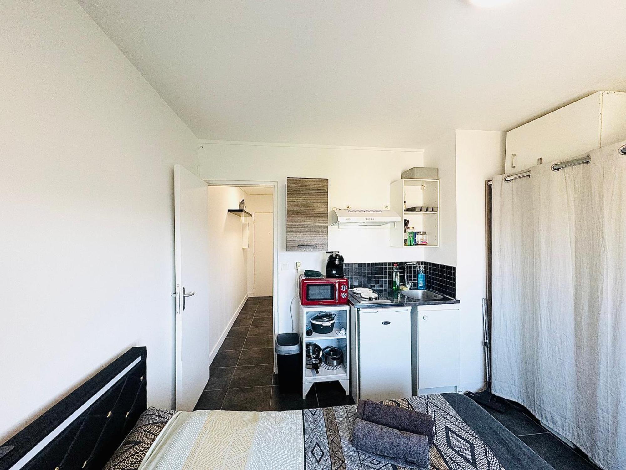 Appartement A 300 Metres De La Gare Et 25 Minutes De Paris En Train