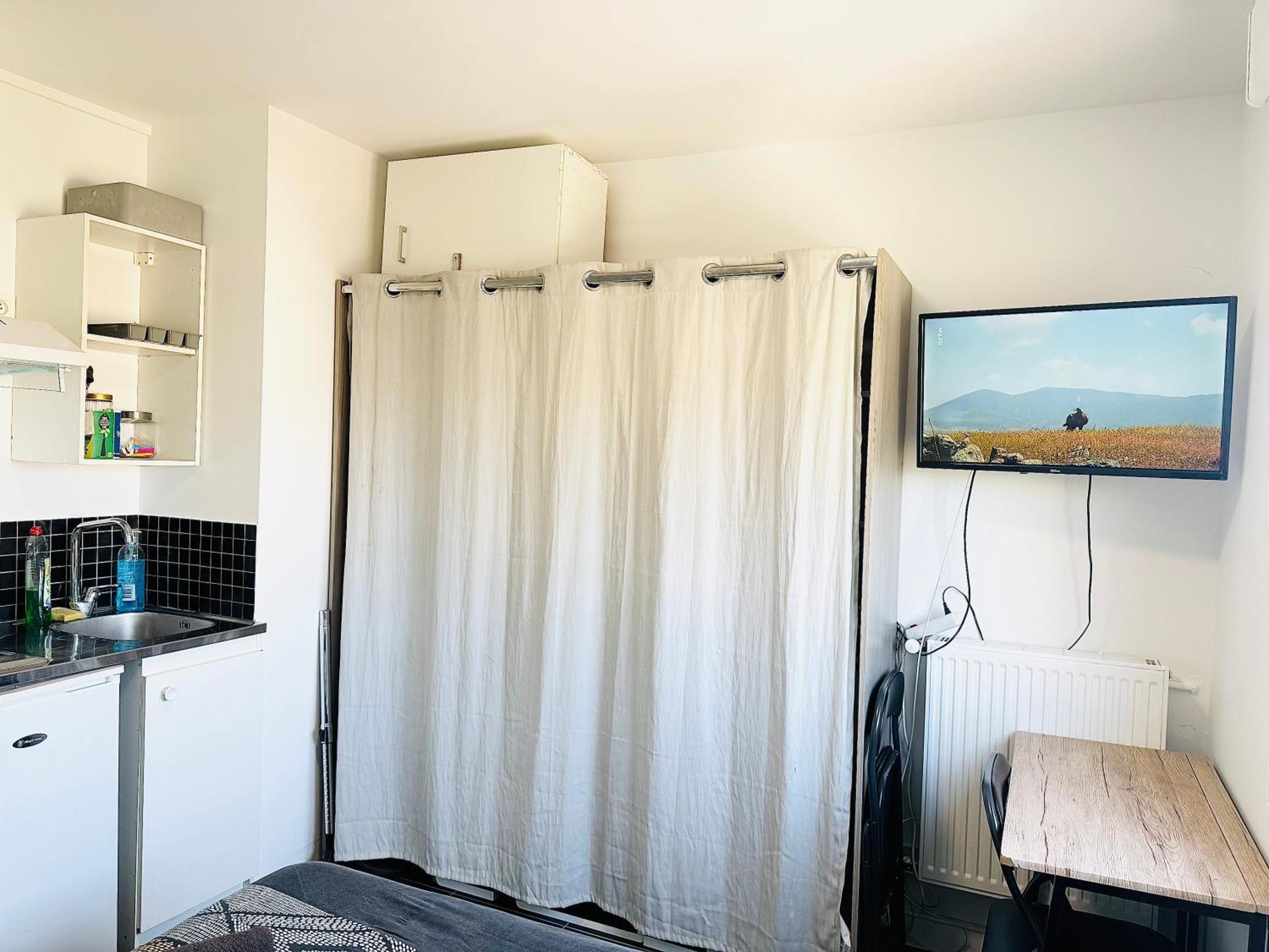 A 300 Metres De La Gare Et 25 Minutes De Paris En Train Appartement Melun